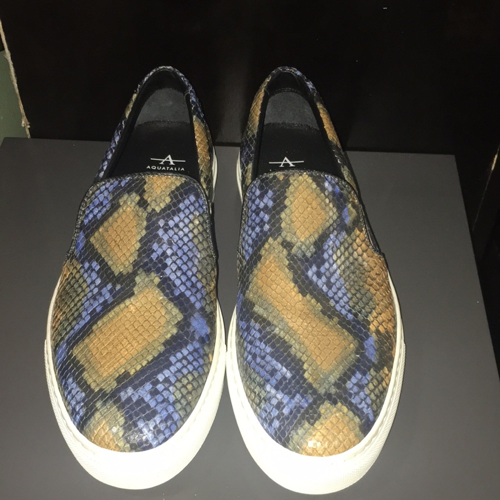 Aquatalia Flats!
